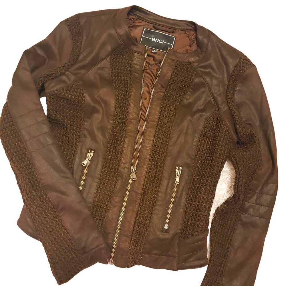 REVERSE HI-LO MOTO JACKET w/ slimming detail CUTE!